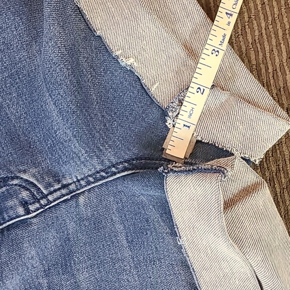 Juicy Couture Jean Shorts 8 - Picture 9 of 10